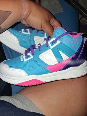 And1 Boys Size 3 Shoes
